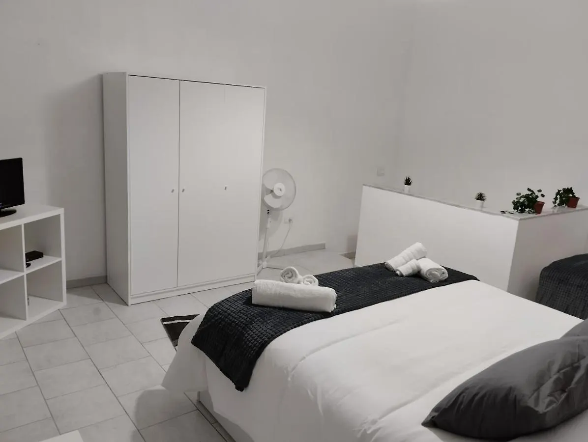House Luroke Apartment Catania